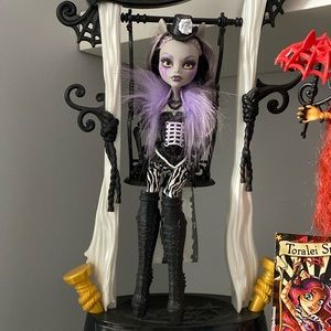 Monster High Freak Du Chic Doll